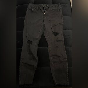 Old Navy Women's Black Distressed Skinny Jeans